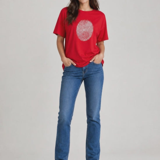 T-Shirt With Fingerprint Graphic - Red Video
